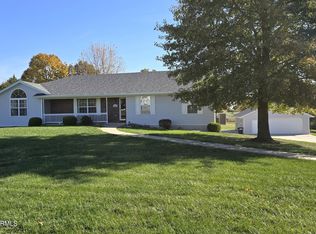 10862 Old Barn Rd, Holts Summit, MO 65043