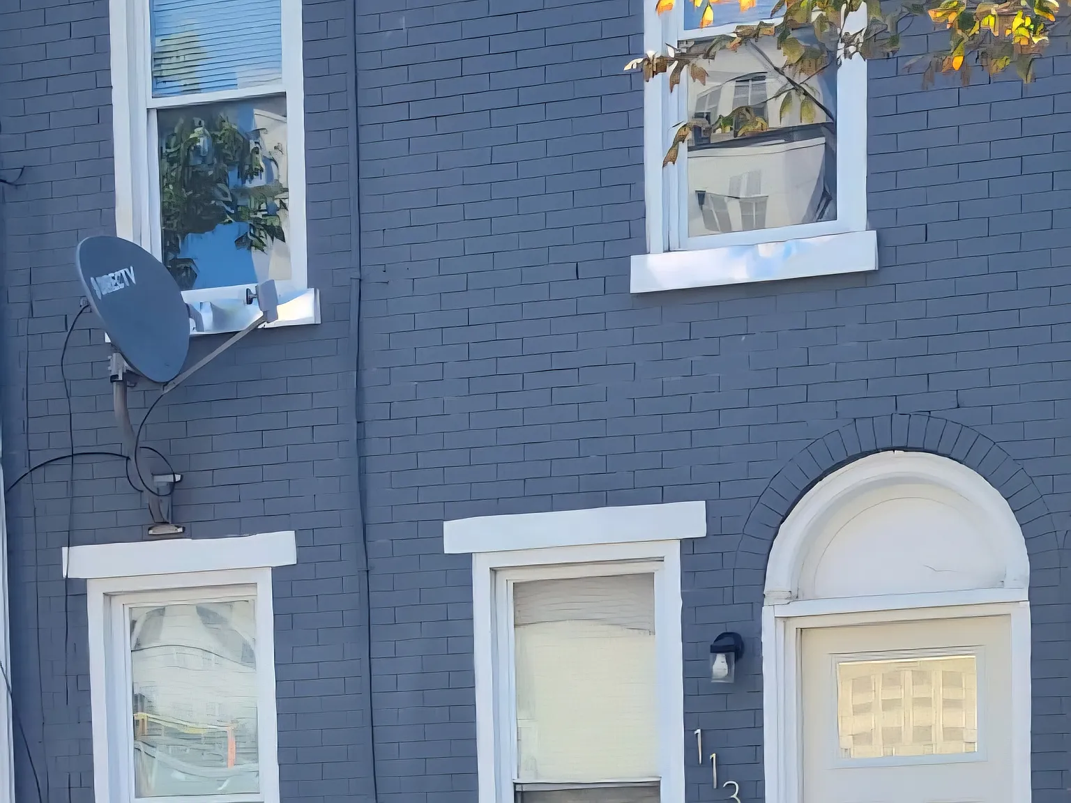 3 bed, 1025 sqft, $1,350 — Photo 1