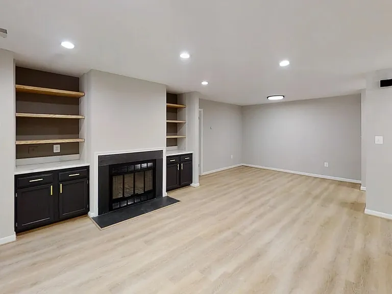 3050 Trevor House Dr — Photo 3