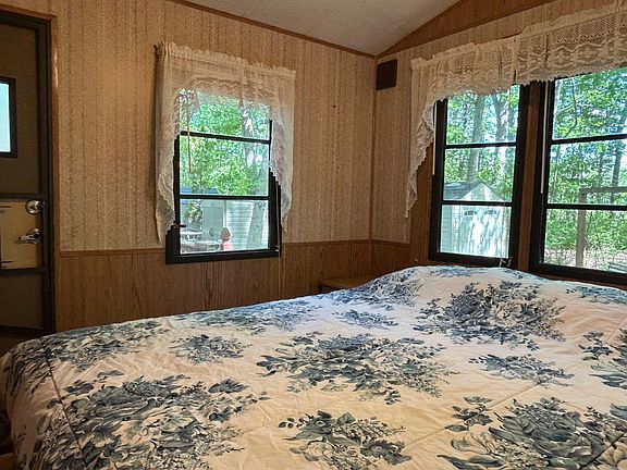 5th image of 22 B St #12.02