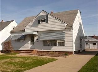 13817 Oakview Blvd, Garfield Heights, OH