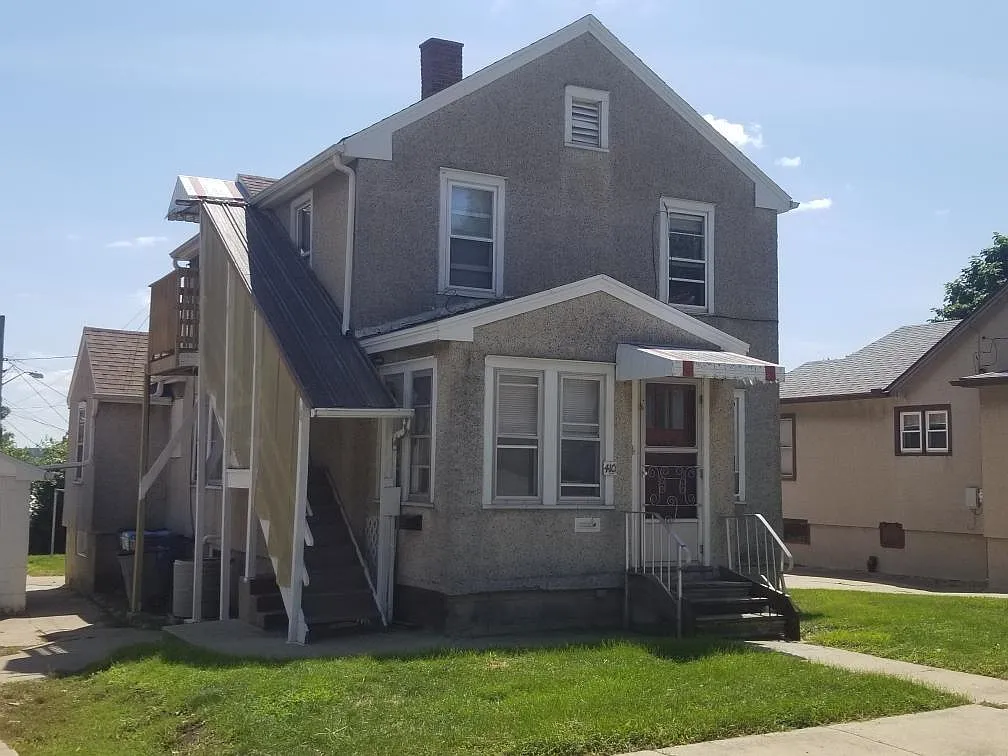 410 6th St photo 1