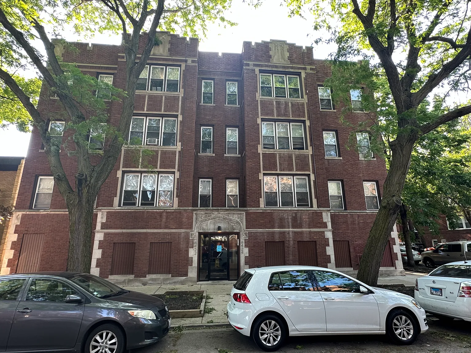 2 bed, $2,000 — Photo 1