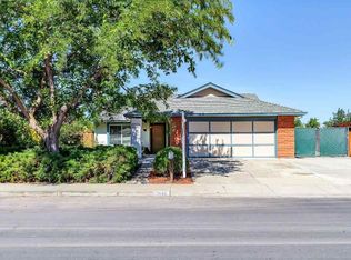 1452 Rhododendron Dr, Livermore, CA 94551