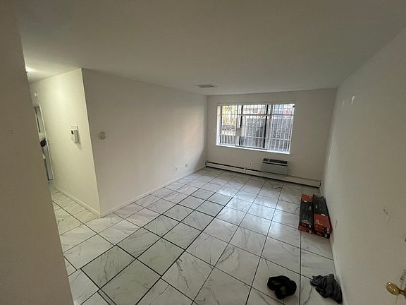 3rd image of 14055 34th Ave #L2