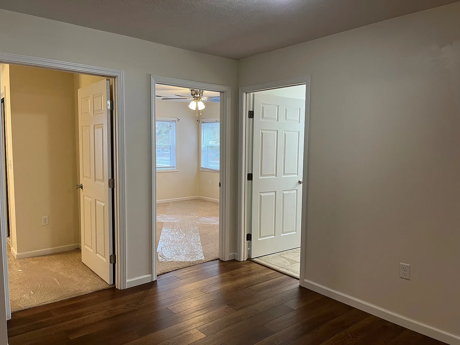 2 bed, $1,090 — Photo 4
