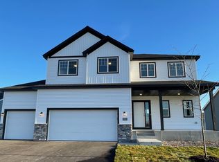 9911 32nd St NE, Saint Michael, MN 55376