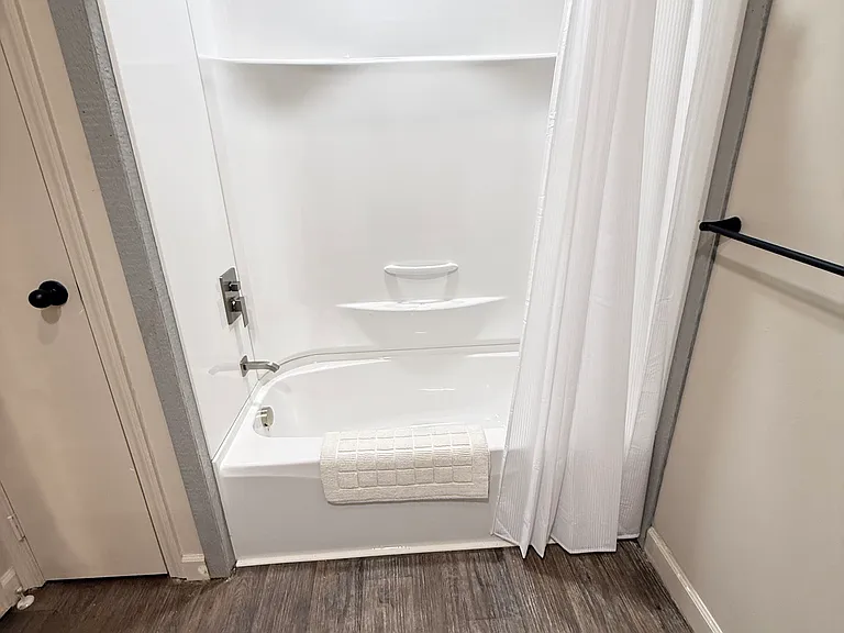 73 S Main St NE #2 — Photo 8