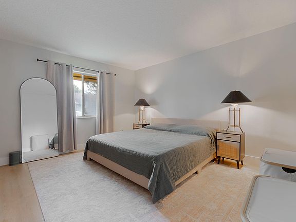 4th image of 4699 Orleans Court #C