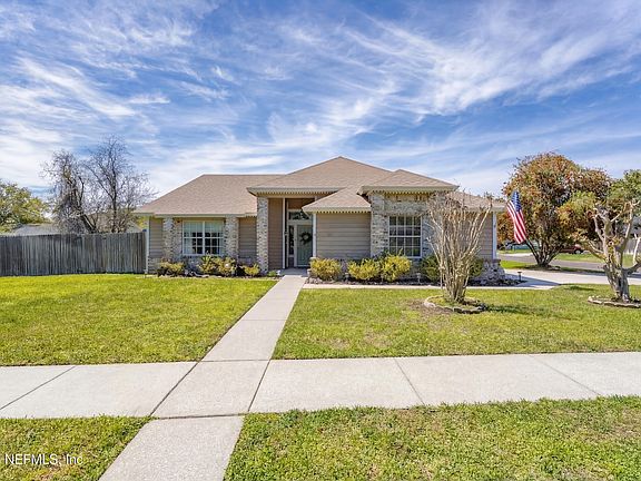 4th image of 1244 PEABODY Drive E