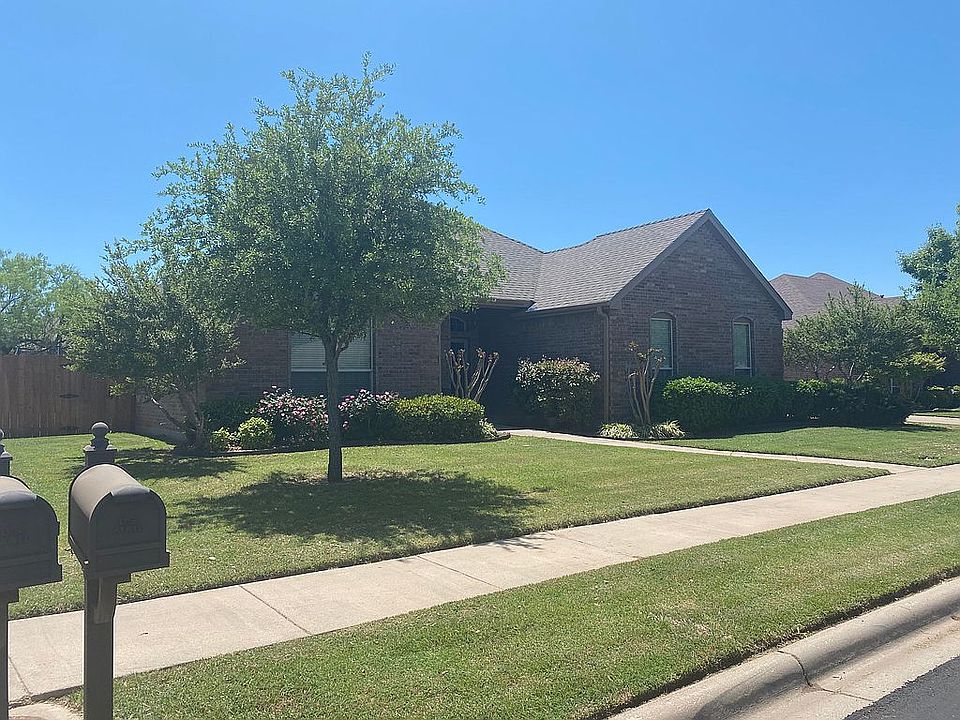 1st image of 625 Lone Star Dr