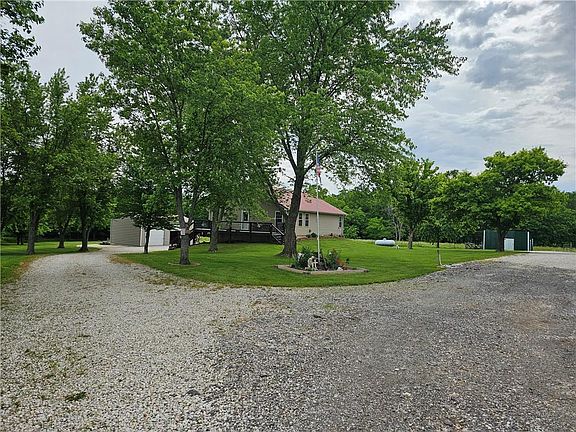 2nd image of 510 SW 801st Rd