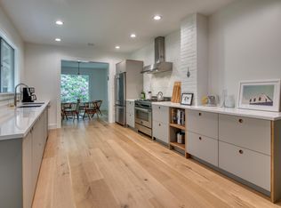 1425 Paradise Point Rd, Southold, NY 11971