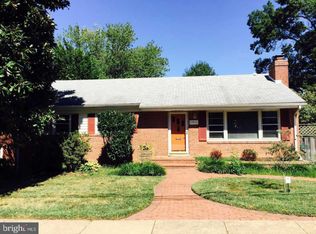5915 3rd St N, Arlington, VA 22203