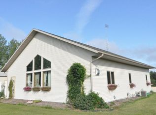 30432 333rd Ave, Roseau, MN 56751