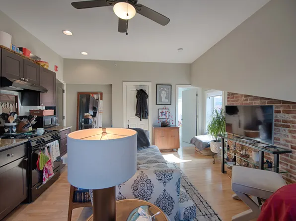 804 Saint Paul St APT 4R, Baltimore, MD 21202