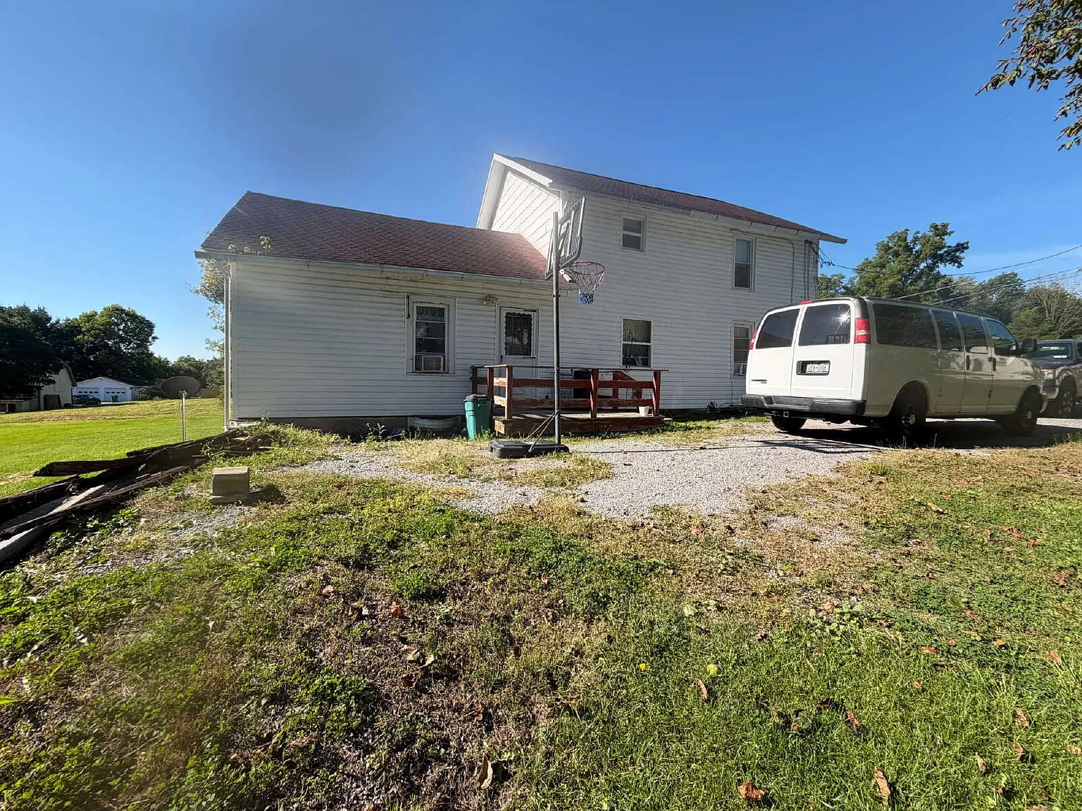 2 bed, 1.0 bath, $1,195 — Photo 4