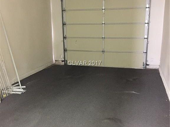 5th image of 2975 Bluegrass Ln APT 1524