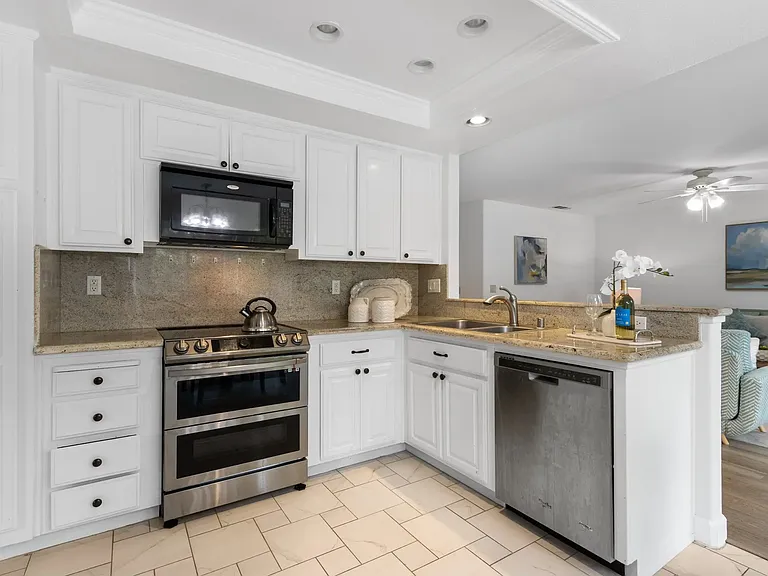 66 Edgegate Ct — Photo 13