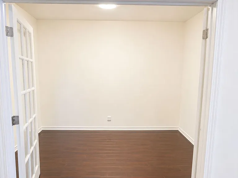 30 Greenfield Ave #207 — Photo 10