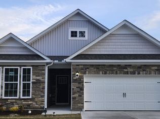 1005 Alizarin Ln, New Bern, NC 28562