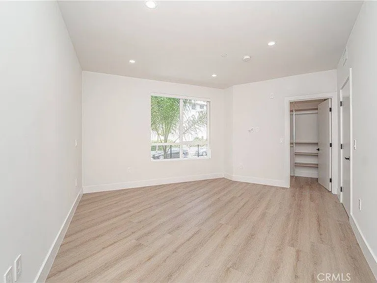 2828 London St #207 — Photo 15