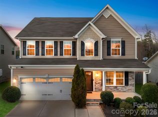 848 Wingthorn Rose Dr, Gastonia, NC 28056