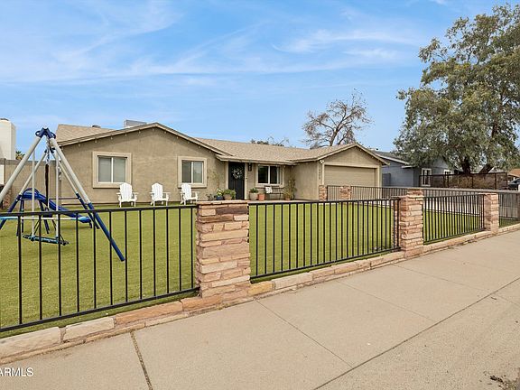 3rd image of 14408 N 36TH Place