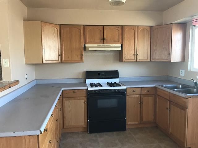 2nd image of 1005 Trouville Ave