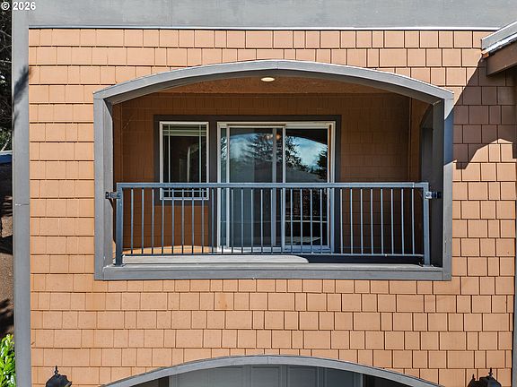 5th image of 13150 D St Unit 11