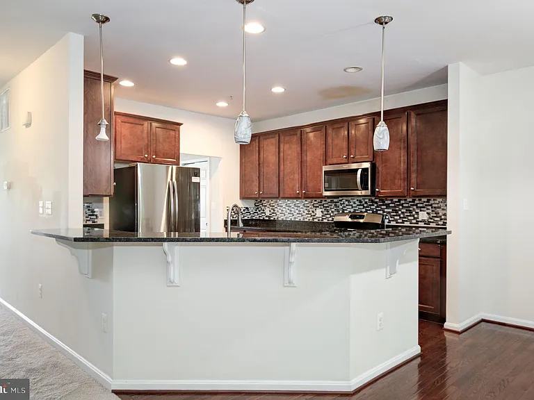 3401 Eagle Ridge Dr — Photo 14