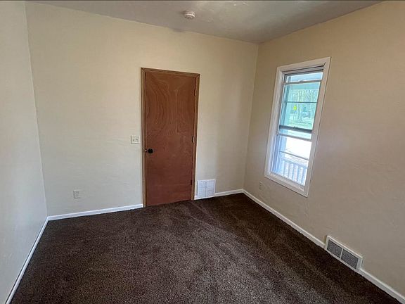 3rd image of 727 Alabama Ave Unit 2