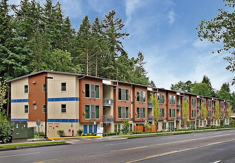 Compass Apartments — Photo 31