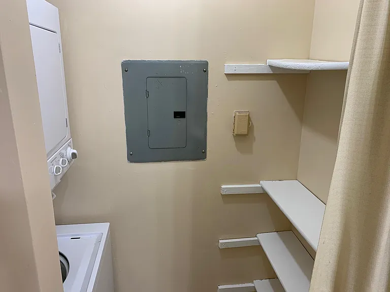 1006 Ravens Crest Dr — Photo 12