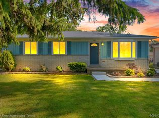 8540 Russell St, Shelby Township, MI 48317
