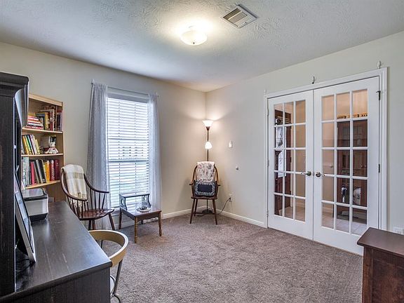 3rd image of 6527 Texoma Dr