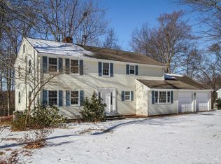 17 Old Musket Rd, Glastonbury, CT 06033