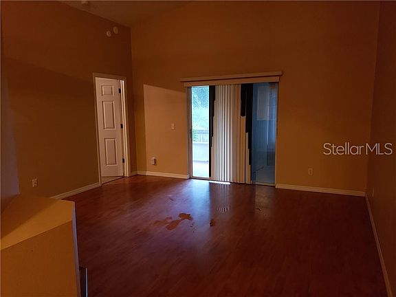 4th image of 332 Heritage Estates Ln