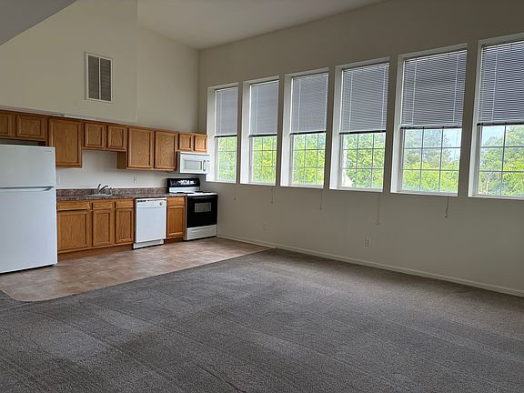 4th image of 350 Cypress St #8
