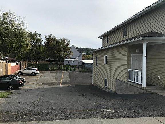 4th image of 10 Lisle Ave