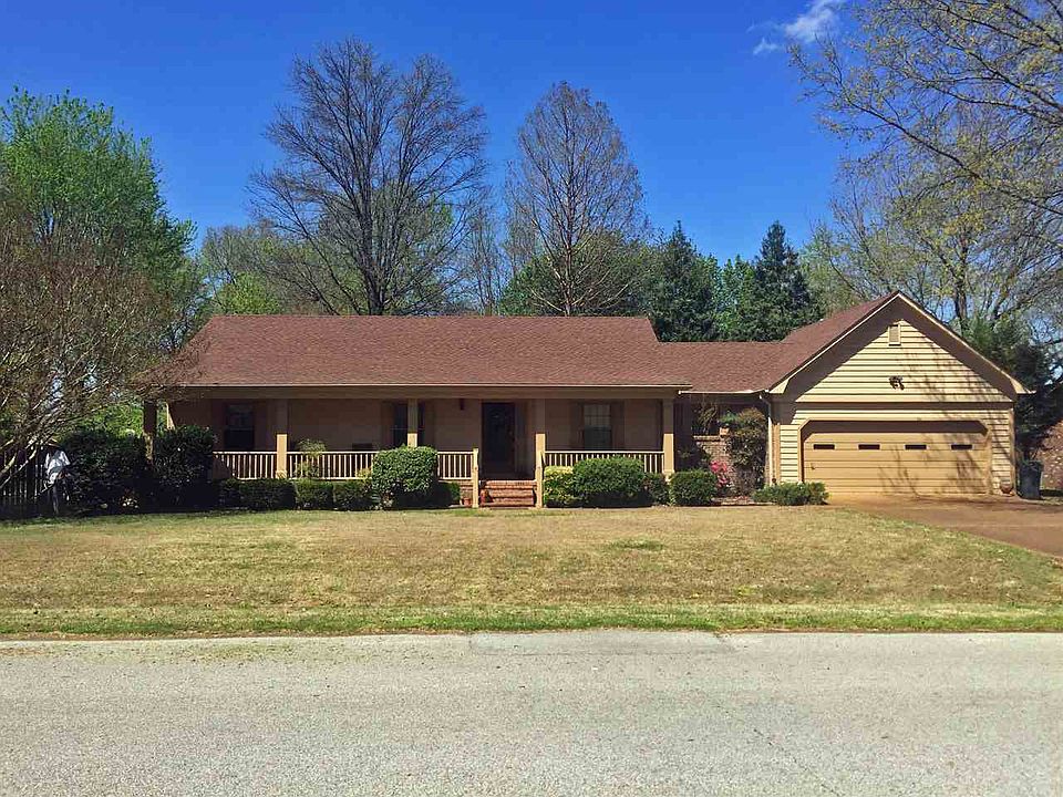 1st image of 25 Laplace Dr