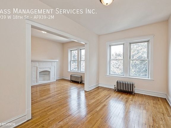 2nd image of 4939 W 18th St #Af939-2m