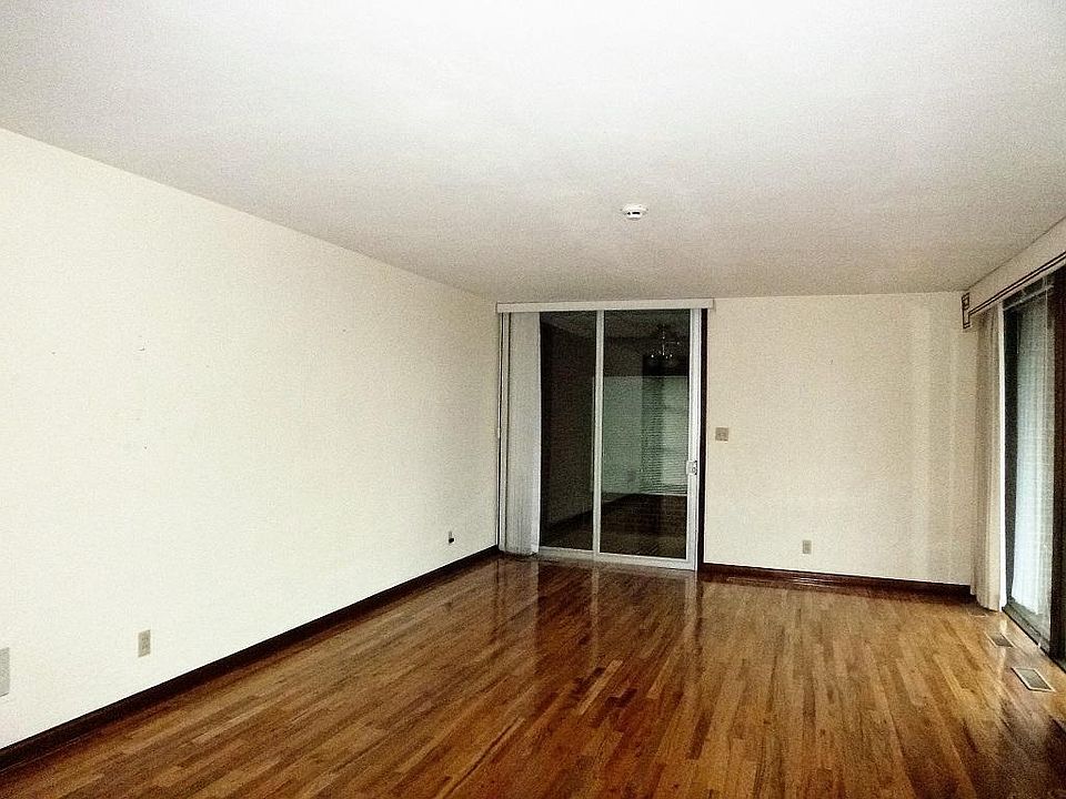1st image of 2375 Mountain Dr