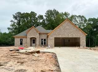 914 N Church St, Richland, MS 39218