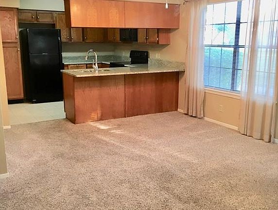 2nd image of 3636 Greenacres Dr #83