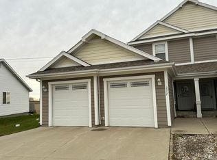 3317 15th St NW, Minot, ND 58703