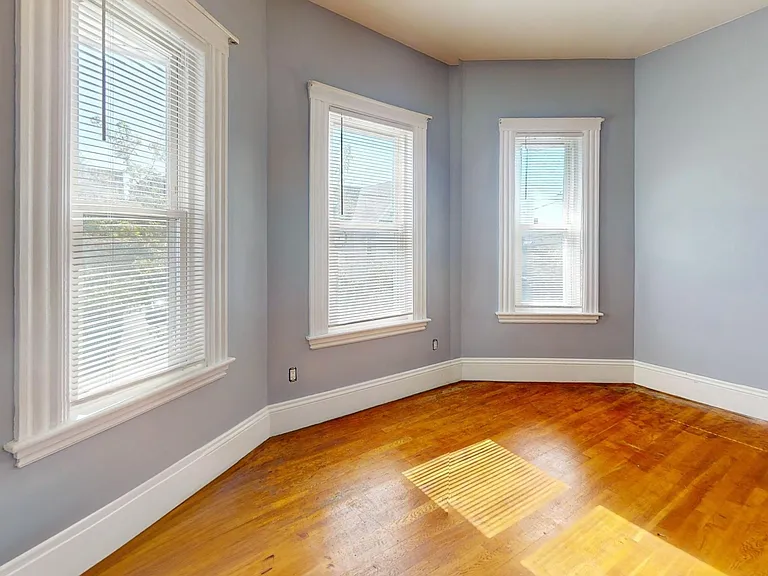 72 Clinton St #2 — Photo 1
