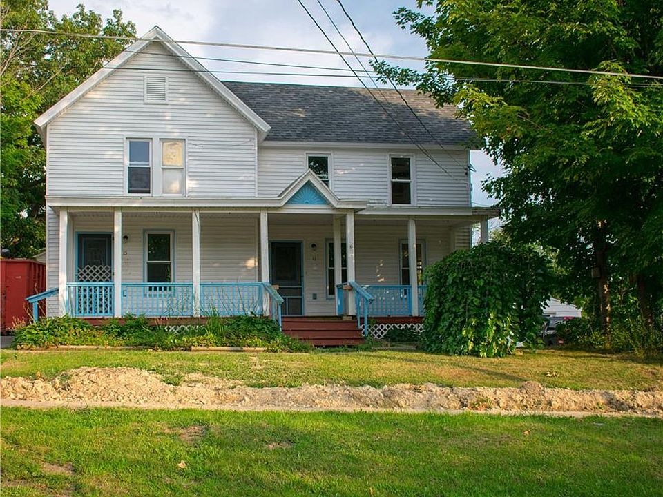 1st image of 13 Monroe St