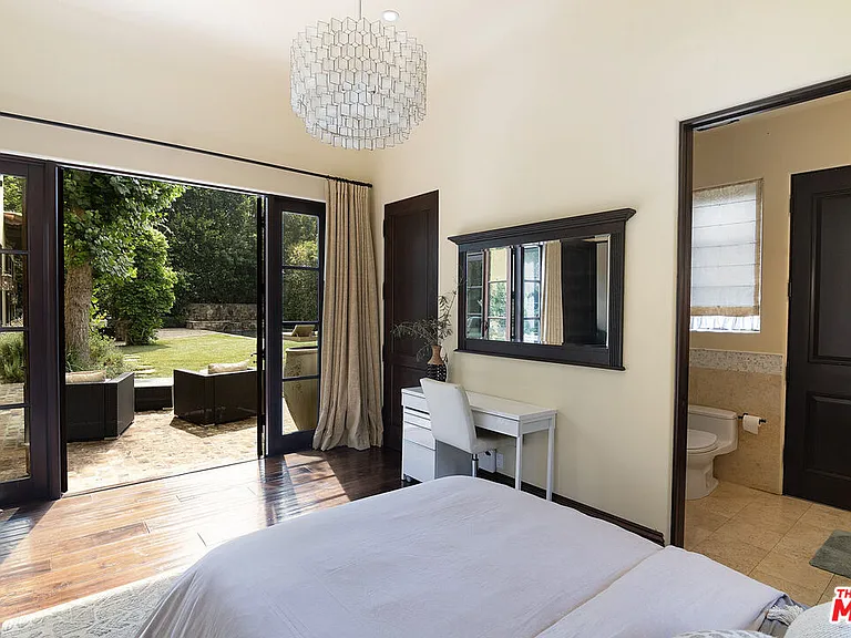 1221 Minorca Dr — Photo 14