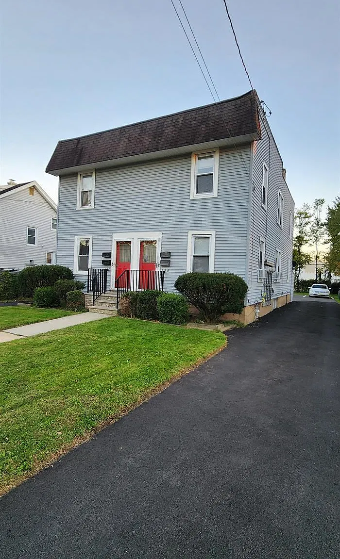 1 bed, 1.0 bath, 2280 sqft, $1,500 — Photo 2
